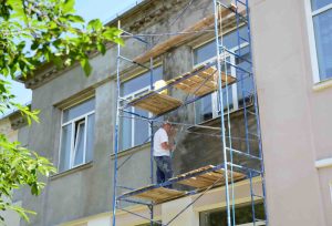 How to Properly Maintain Your Commercial Building Painting Job