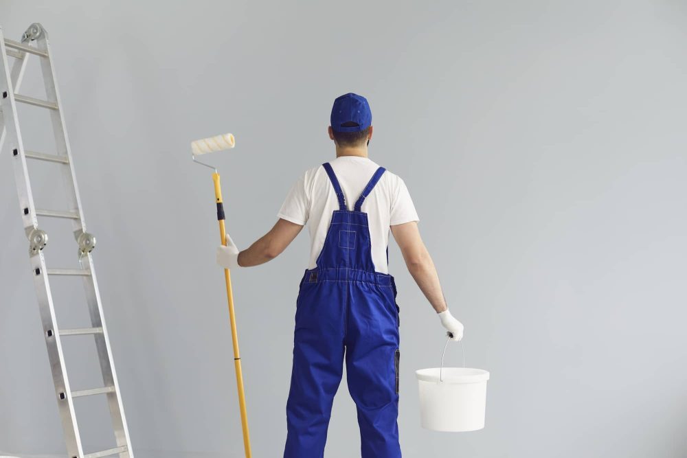 Tips for Painting High Ceilings and Hard-to-Reach Areas