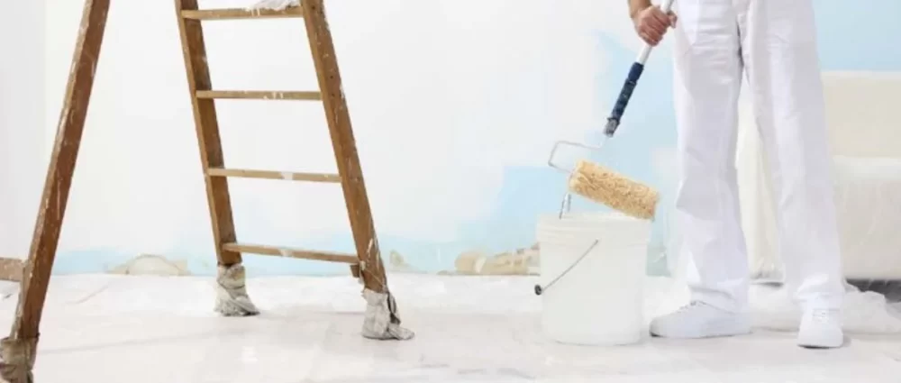 painter working